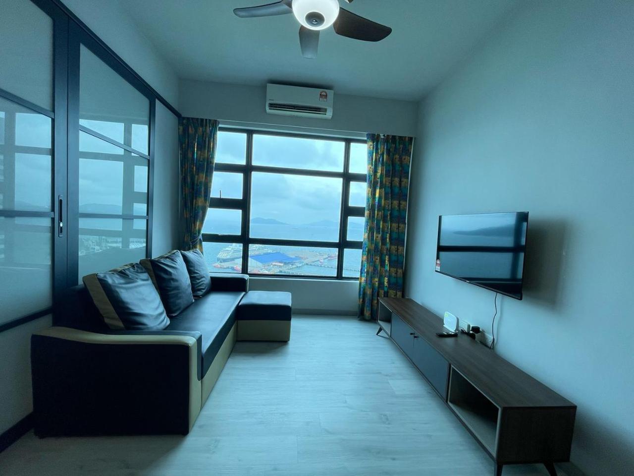 Jesselton Quay By Pinstay Kota Kinabalu Exterior photo